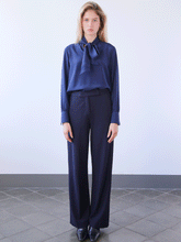 Carica l'immagine nel visualizzatore di Gallery, Camicia Donna Evelyne Seta Blu