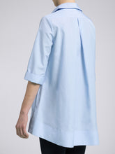 Carica l&#39;immagine nel visualizzatore di Gallery, Blusa Donna Elaine Cotone Fil-à-fil Azzurro
